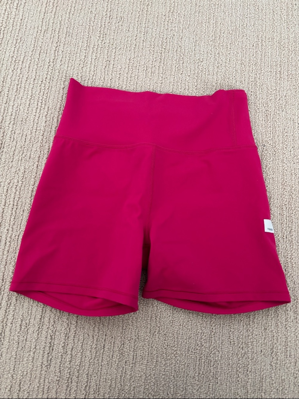 Vuori High-Waist Women's Active Shorts in Magenta